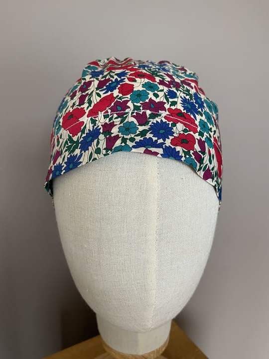 Calot médical en Liberty Poppy and Daisy Canard