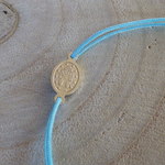 Bracelet-lien-bleu-ciel-medaille-miraculeuse-argent-detail-verso