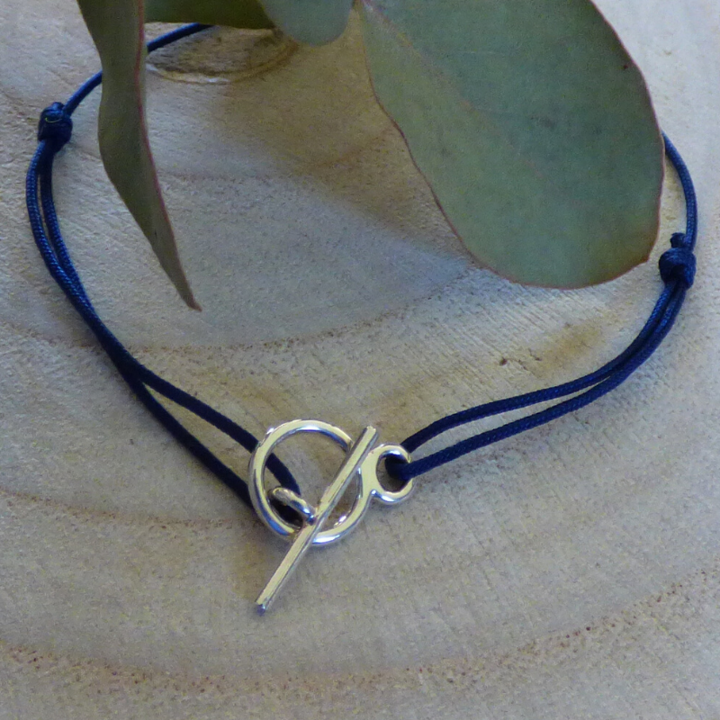 bracelet-lien-bleu-marine-anneau-barre-argent