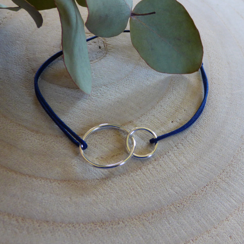 bracelet-lien-bleu-marine-deux-anneaux-argent