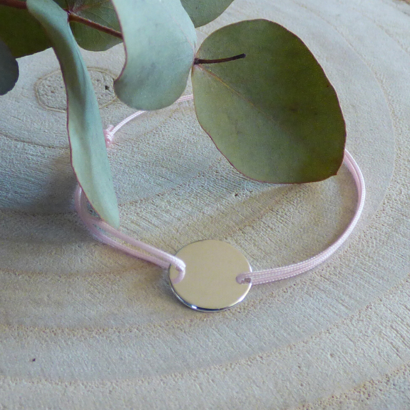 bracelet-lien-rose-pale-medaille-argent