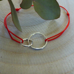 bracelet-lien-rouge-deux-anneaux-argent