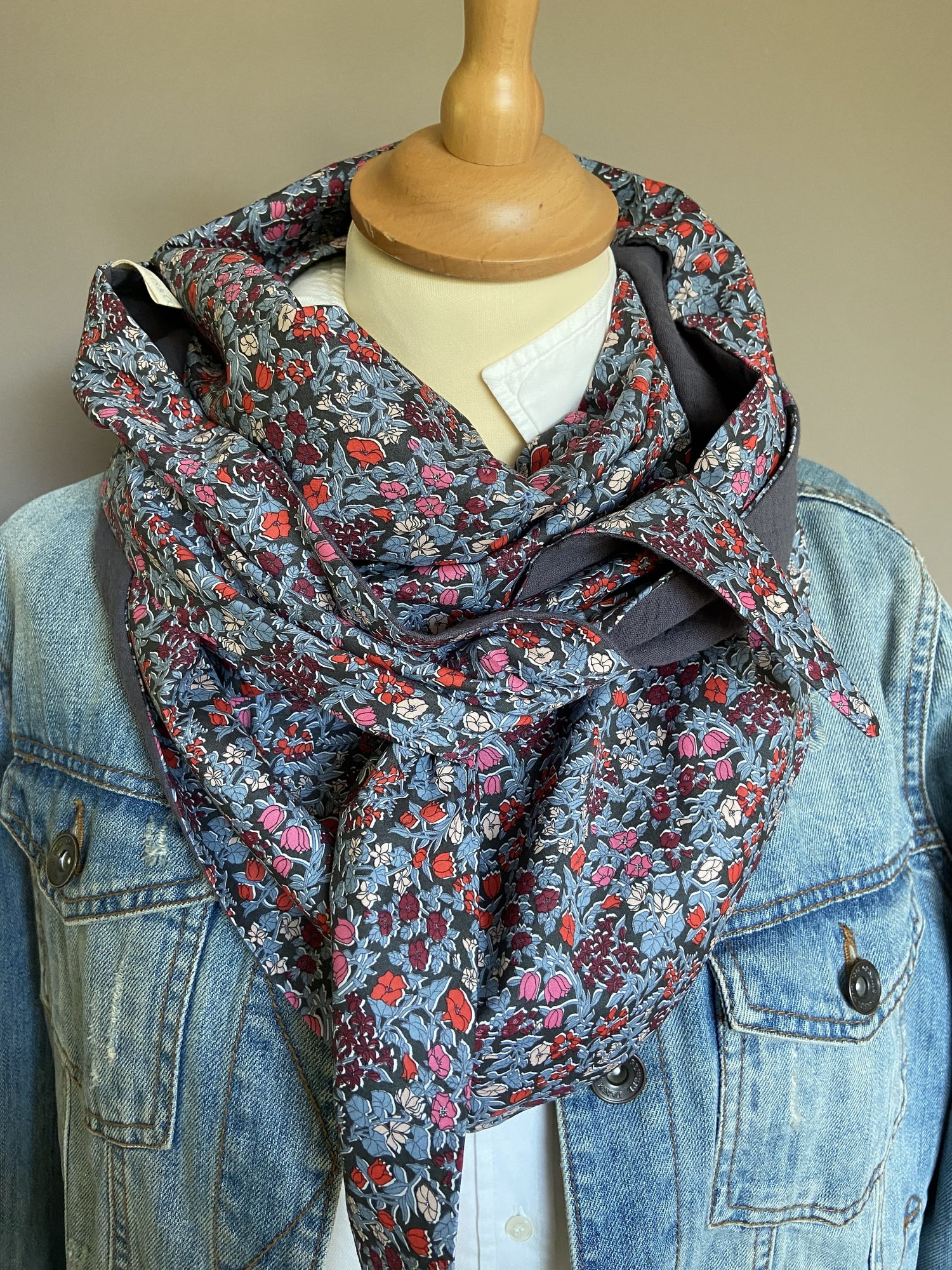 Foulard Chèche liberty Alicia Bell Cassis / Gris foncé