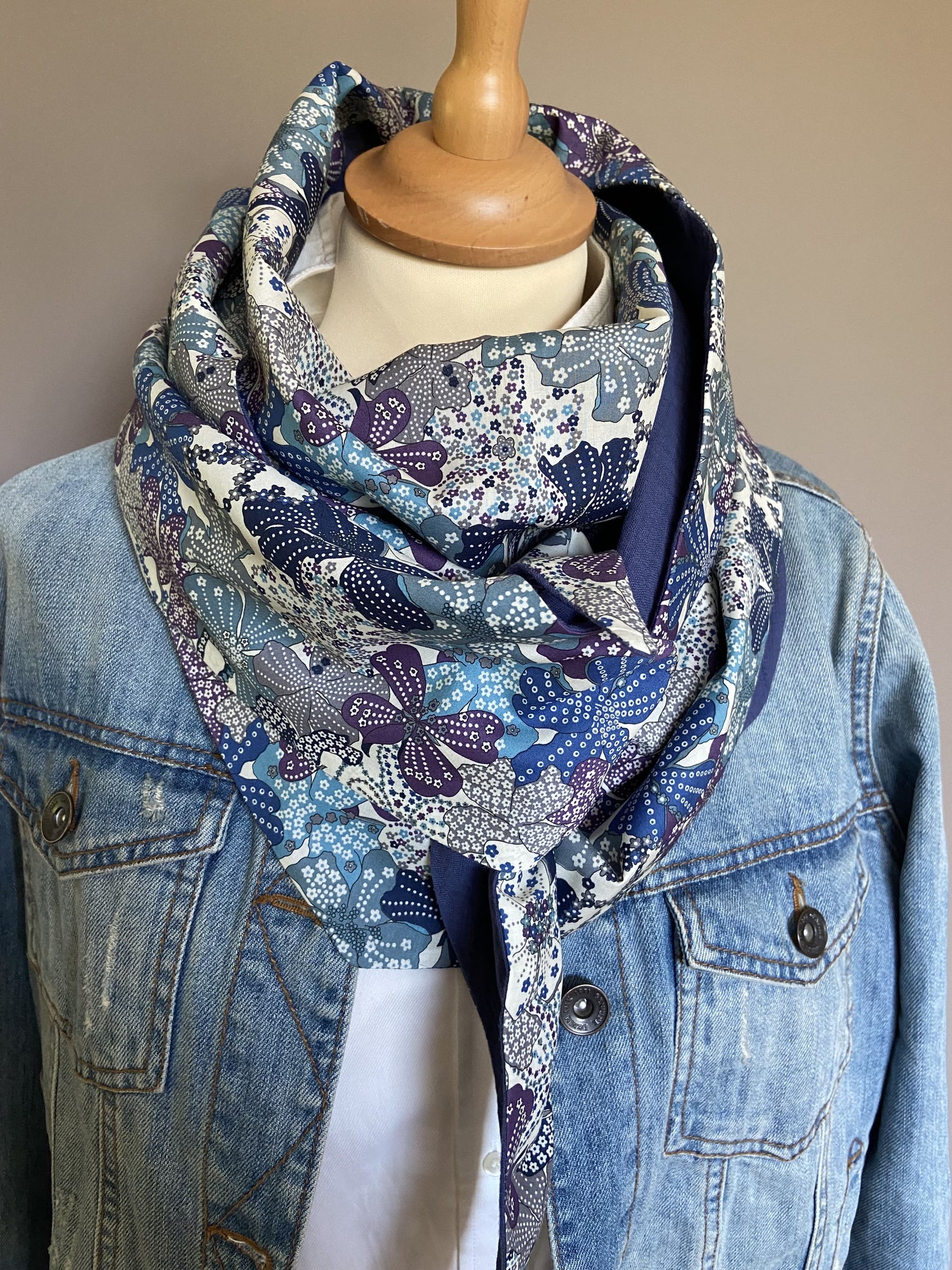 Foulard Chèche liberty Mauvey / bleu foncé