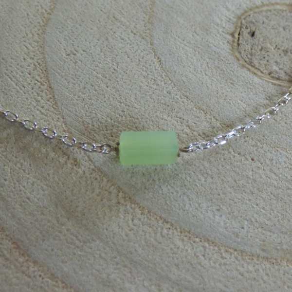Bracelet perle rectangle vert d'eau détail